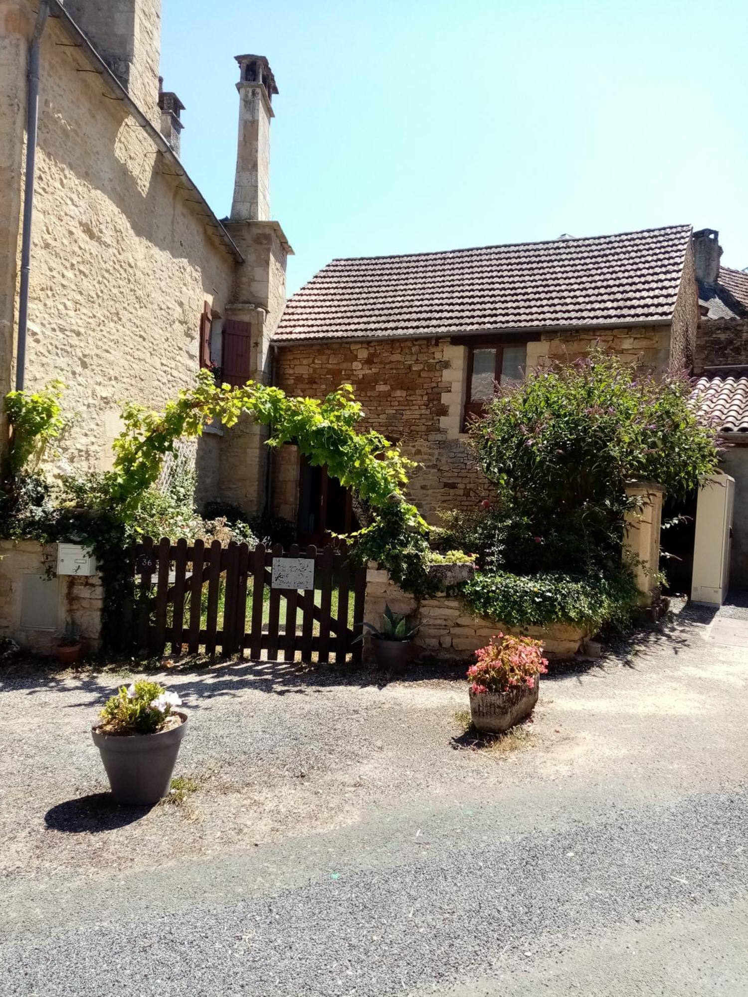 Au Tilleul Bed & Breakfast Archignac Exterior photo